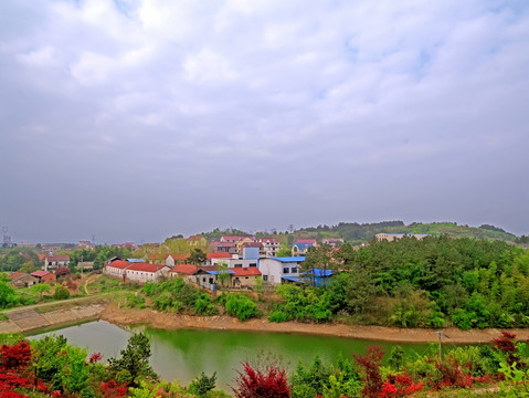 金华雅畈镇上岭殿村全景