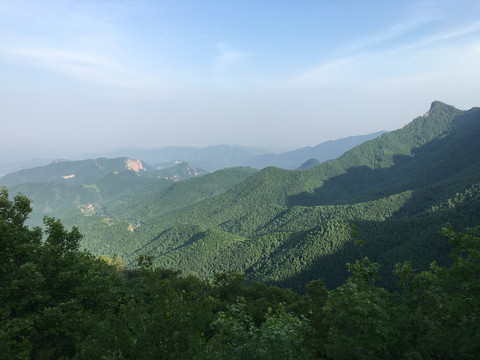 喇叭沟门群山全景