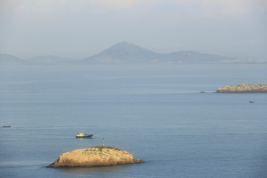 阳江沙扒湾清晨的海