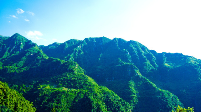 高山丘壑