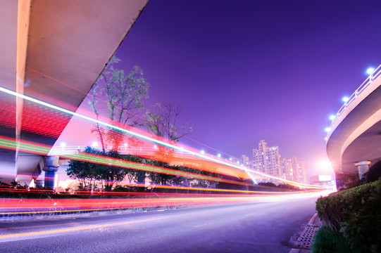 南昌城市道路交通夜景