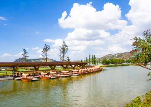古滇王国湿地公园游船