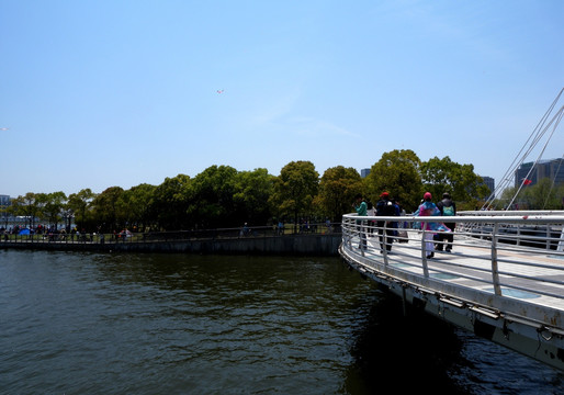 上海滴水湖景观