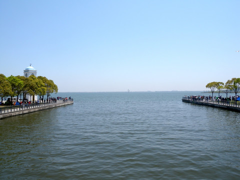 上海滴水湖景观