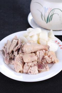 雞燉豬肚