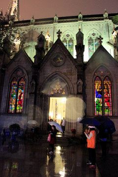 石室圣心教堂夜景