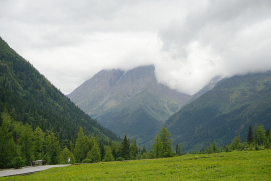 四川阿坝州四姑娘山