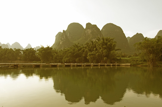 暖调山水