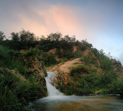 小河