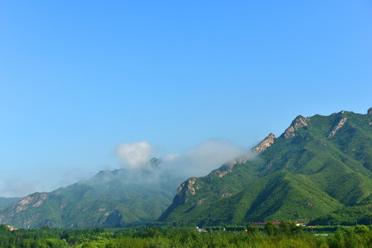 山峰云海