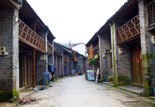 中国桂林阳朔兴坪古镇街景