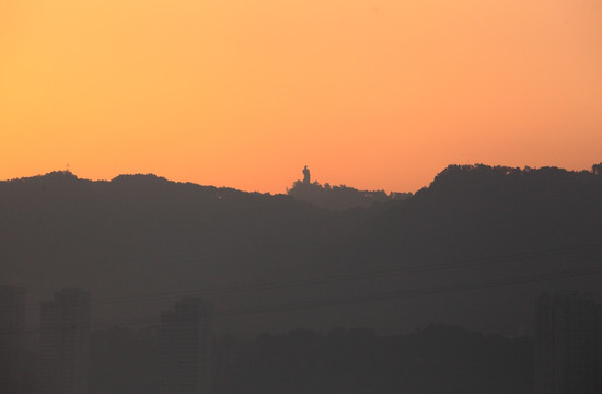 重庆南山 长江朝霞