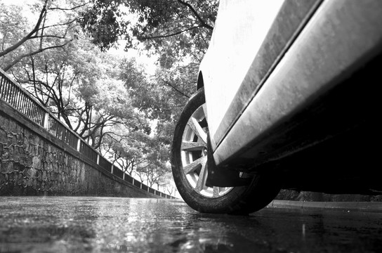 旅途 汽车 道路 下雨