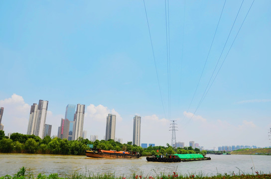 京杭大运河 城市高楼