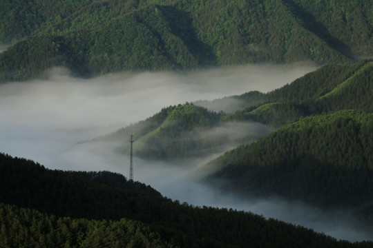 水墨云海