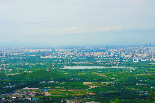 远眺北京城