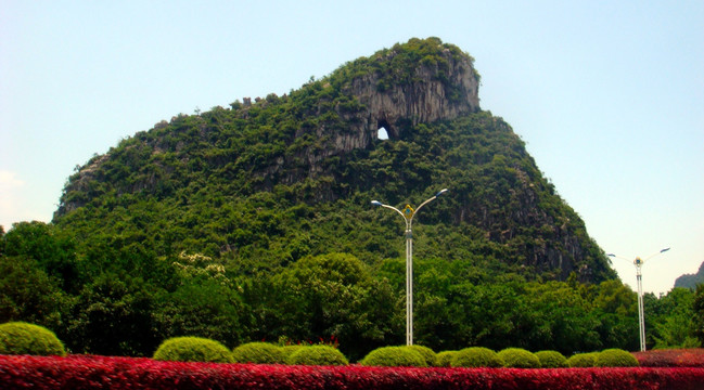 高山 山峰 远山