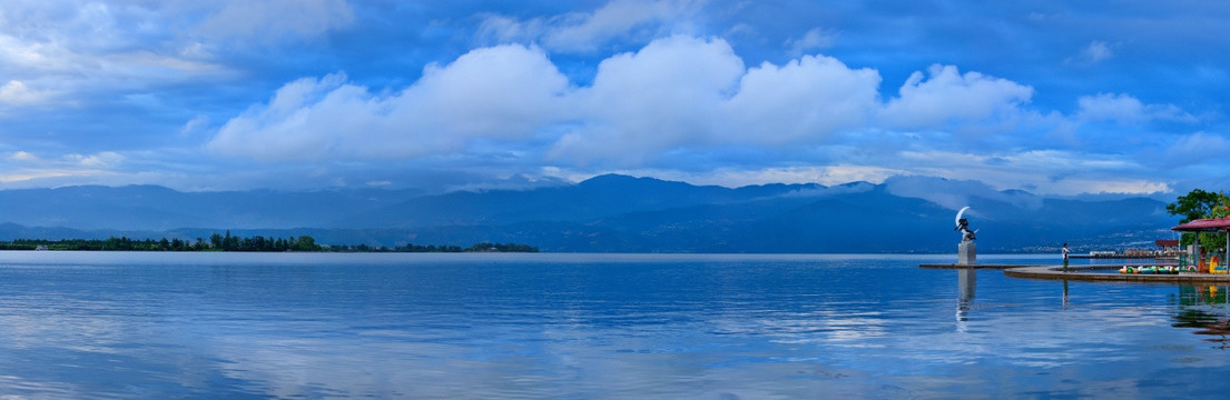 西昌邛海全景图