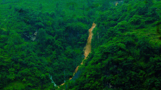 溪水 山泉