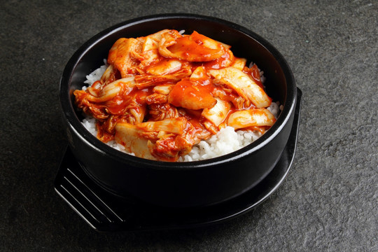五花肉泡菜蓋飯