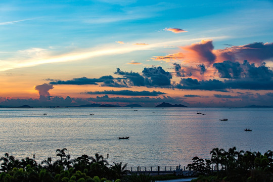 朝霞 海边