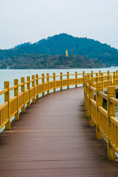 水上栈道