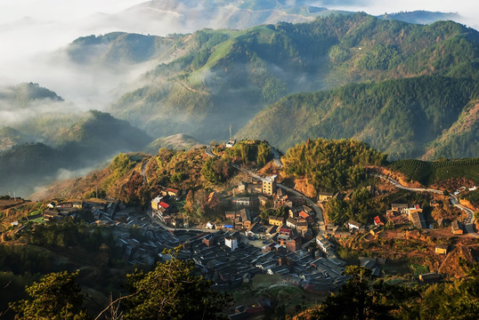 美丽山村