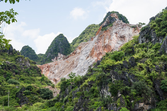 开山采石