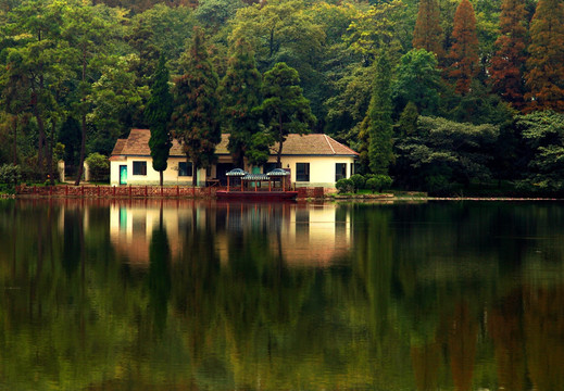 活色秋香观山湖