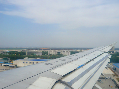 飞机降临北京首都机场