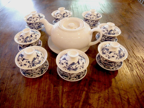 中式青花瓷器茶具