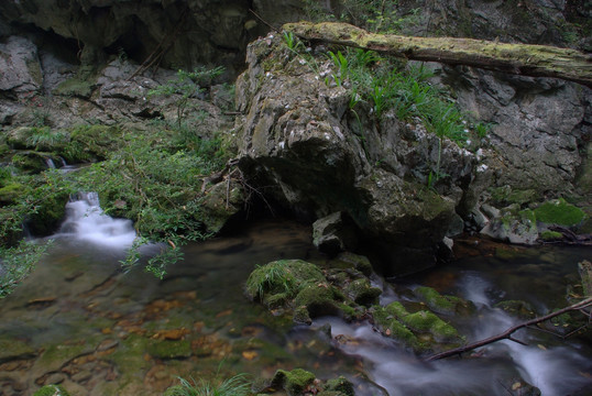 山溪水