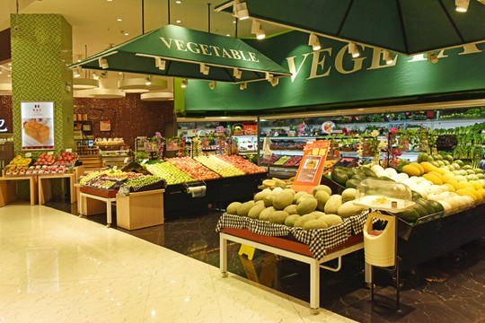 超市内景 蔬菜水果区
