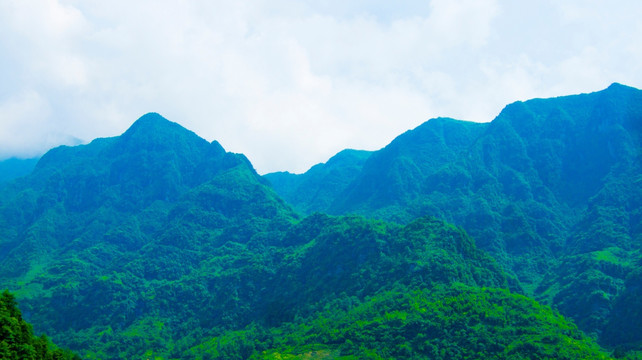 青山 崇山峻岭