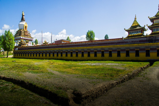 阿坝 地貌及建筑特征