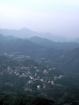 金华尖峰山大岭村全景