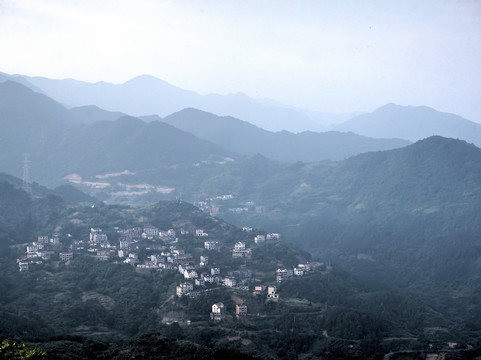 金华尖峰山大岭村全景