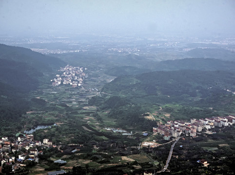 金华尖峰山石墙脚村俯瞰全景