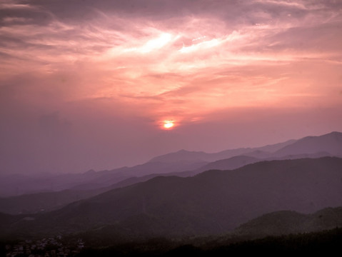 金华北山金华山夕阳晚霞全景