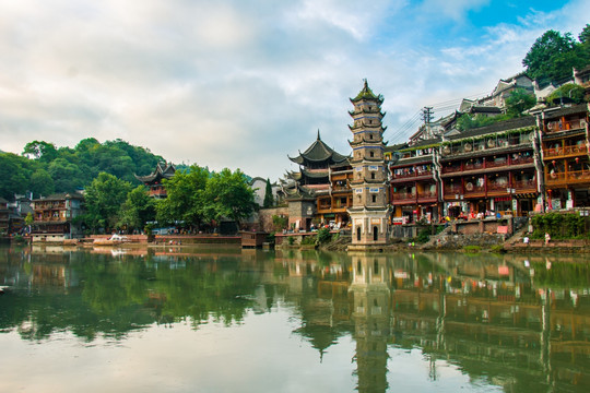 凤凰古城 万名塔风景