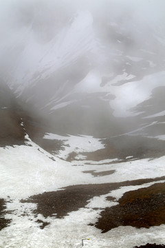 雪山 云雾 阿尔卑斯山