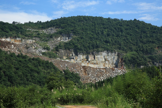 矿山远眺乱石 旷野 荒凉