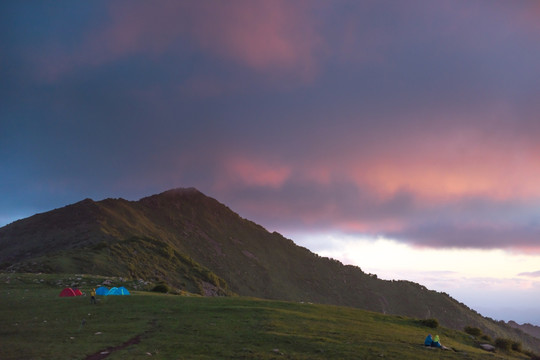 北京延庆海坨山的早晨