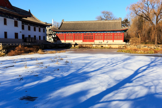 北京大学鸣鹤园红湖考古教学楼