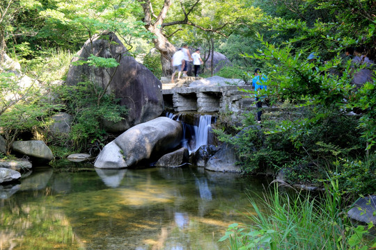 溪水长流