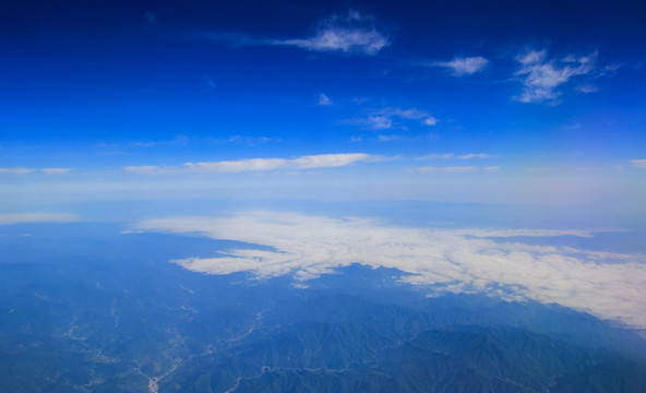 空中俯瞰 山川大地