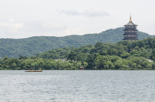 西湖雷峰塔风光