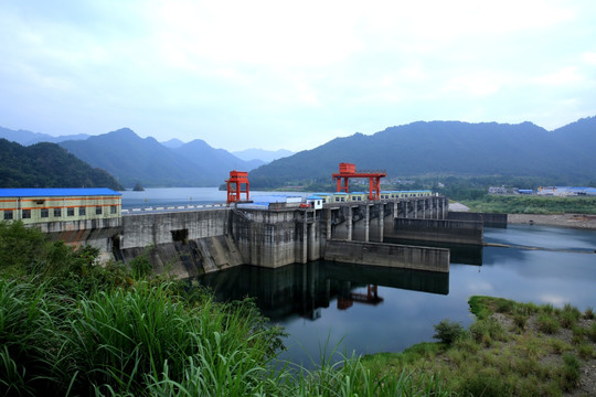 抱子石 水电站 风光