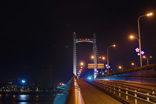 鼓山大桥夜景