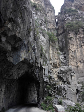山洞 挂壁公路